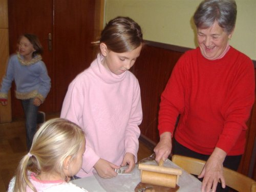Klub dobré pohody - Babičky čtou z babičky a pečení perníčků - 11.12.2008